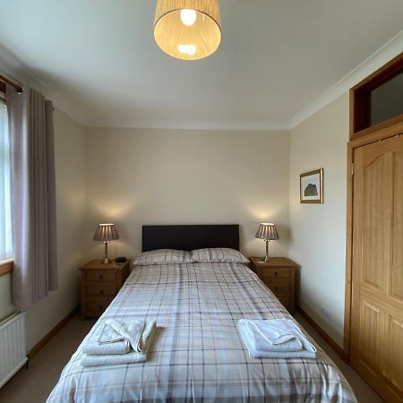 Manor House Bed & Breakfast Stornoway  Dış mekan fotoğraf